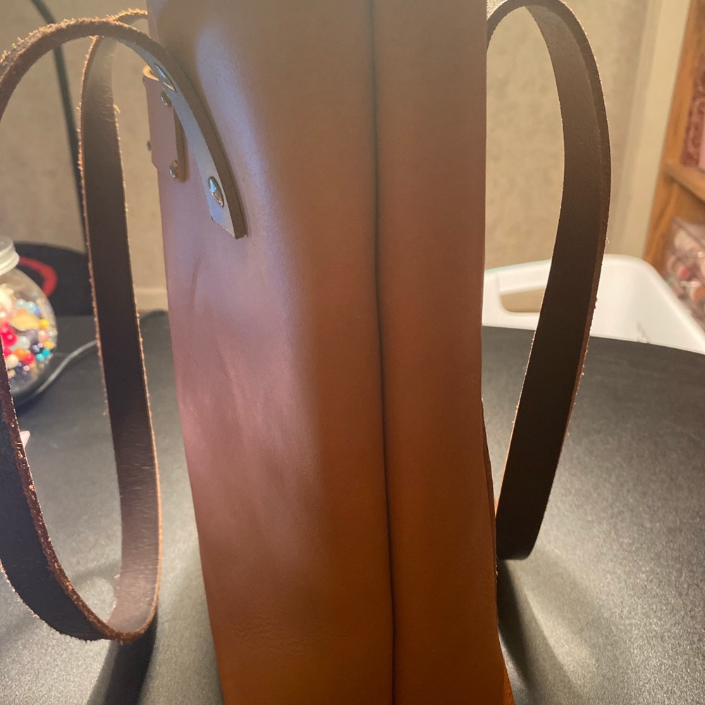 Rustic Leather Tote - Picture 4 of 12